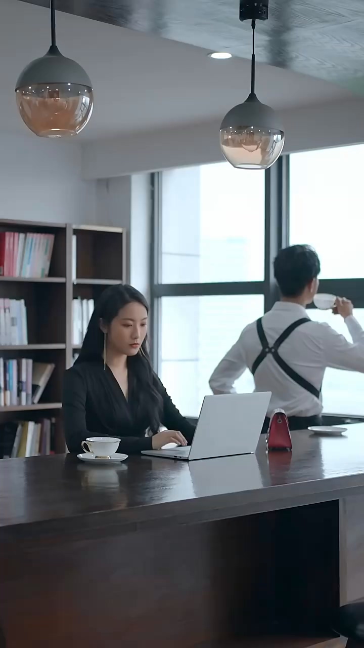 女总裁的神豪女婿第09集